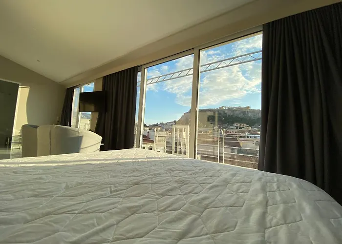 24K Athena Suites